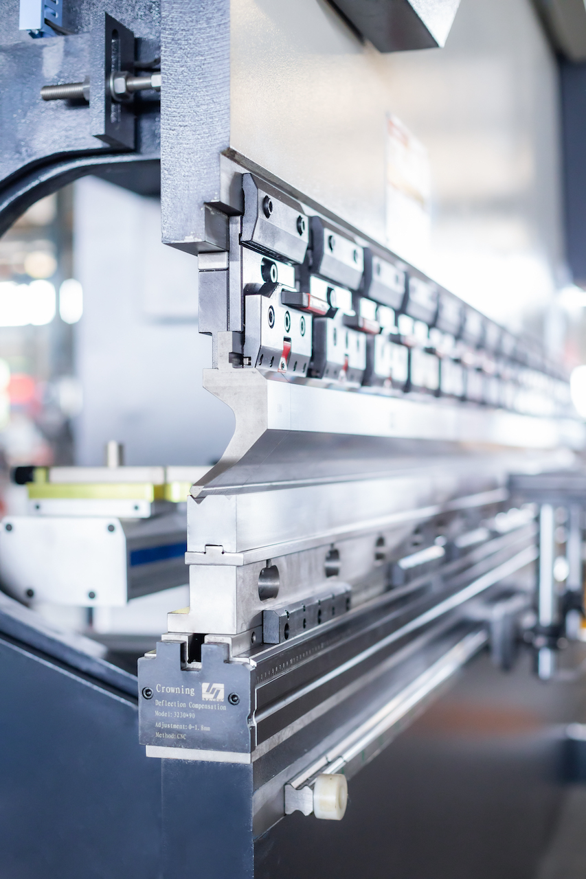 100 т Гідравлічний гальмівний прес з ЧПУ, коронуючий прес-гальмівний прес з ЧПУ Delem