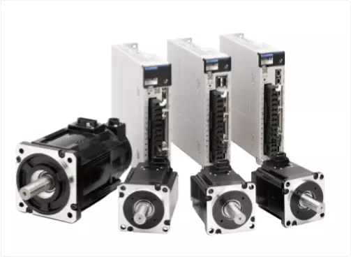 1500*3000mm 500w Racuys Or Ipg Fiber Laser Cutting Machine 1500 * 3000 мм 500 Вт Racuys або Ipg волоконно-лазерна машина для різання