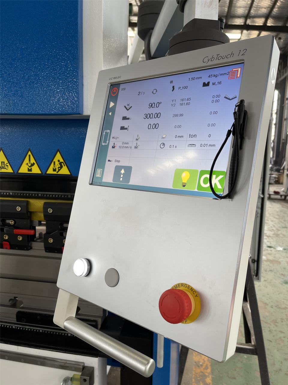 160t-4000 4-осьовий гідравлічний прес-гальмо з ЧПУ