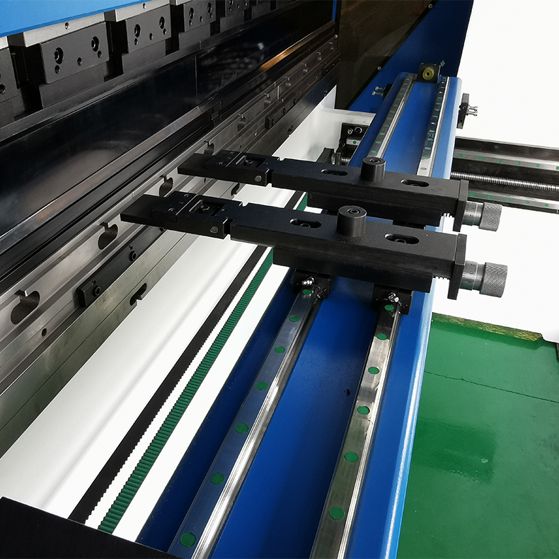 160t-4000 4-axis Cnc Hydraulic Bending Machine Press Brake 160t-4000 4-осьовий гідравлічний прес-гальмо з ЧПУ