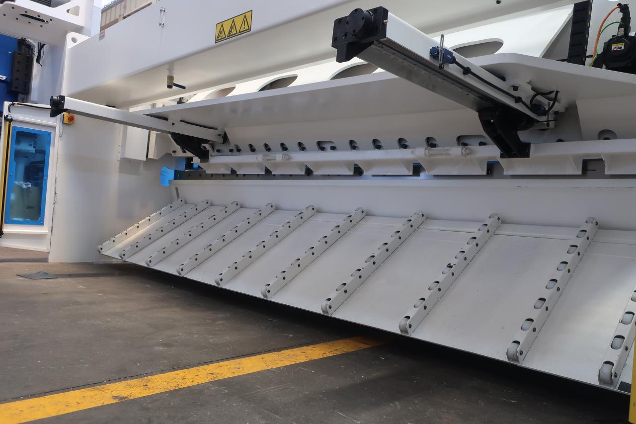 16 мм гідравлічна гільйотина для різання листового металу 6 метрів