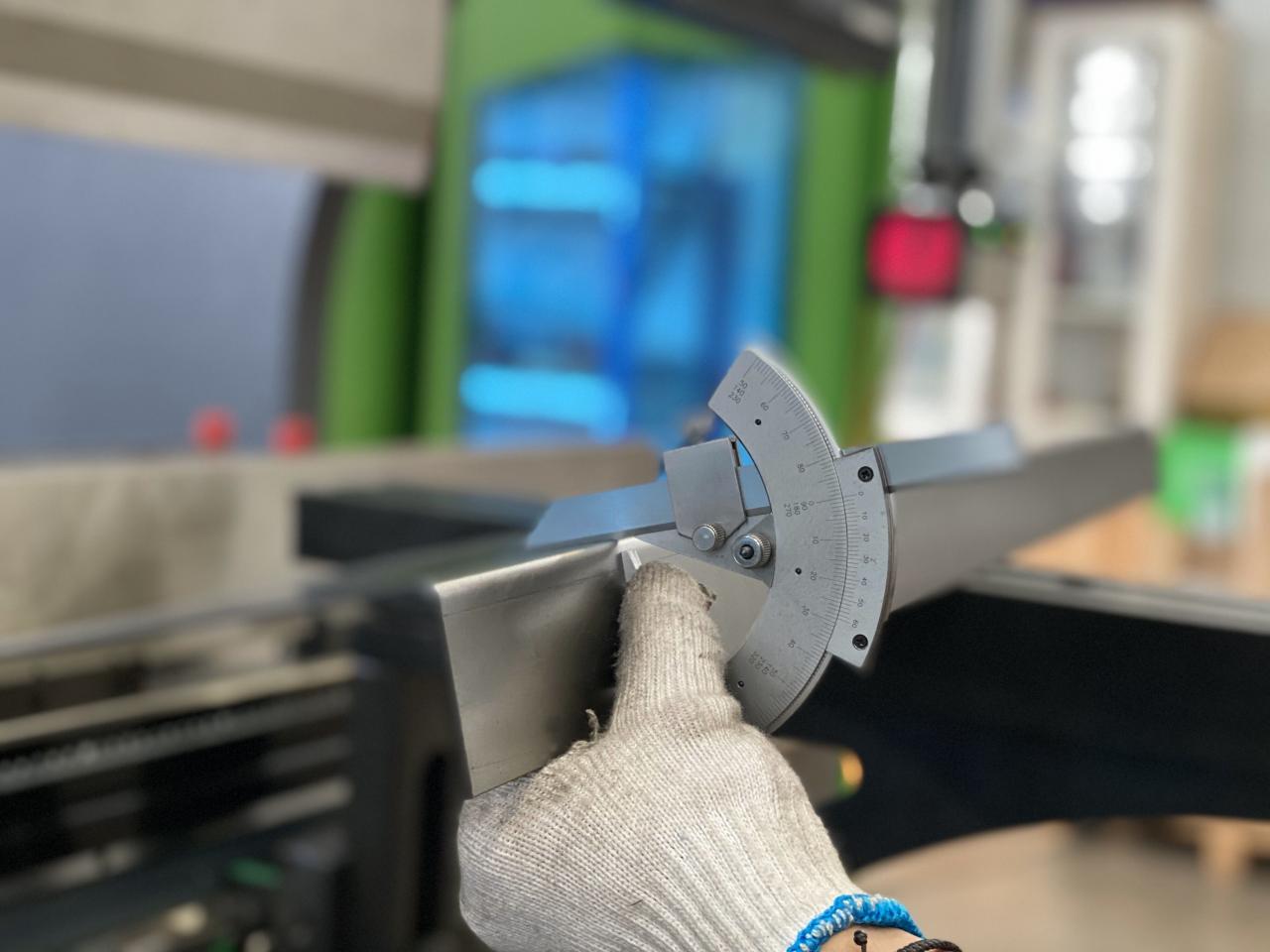 16mm Hydraulic Guillotine Shearing Machine For Sheet Metal Cutting 6 Meters 16 мм гідравлічна гільйотина для різання листового металу 6 метрів