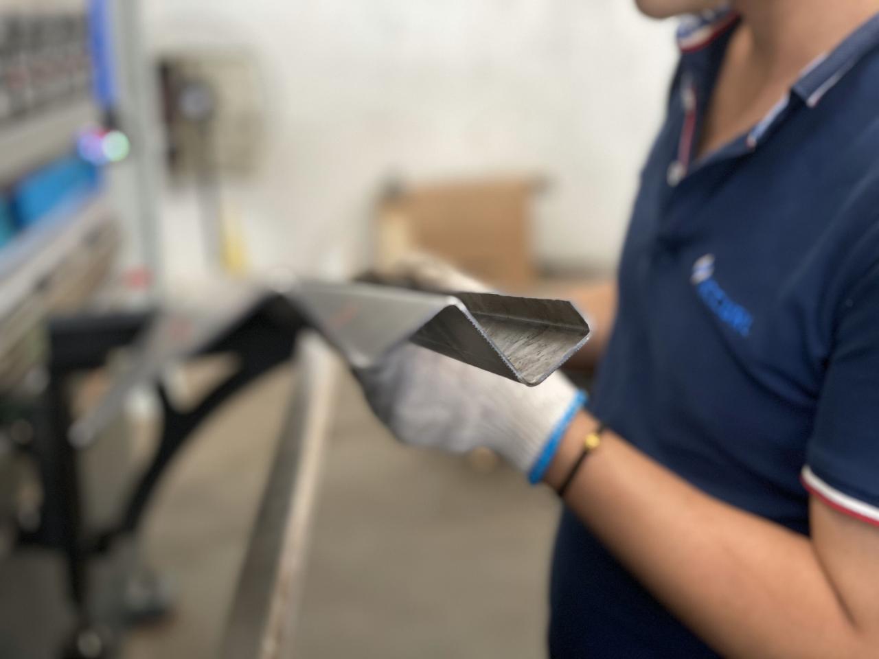 16mm Hydraulic Guillotine Shearing Machine For Sheet Metal Cutting 6 Meters 16 мм гідравлічна гільйотина для різання листового металу 6 метрів