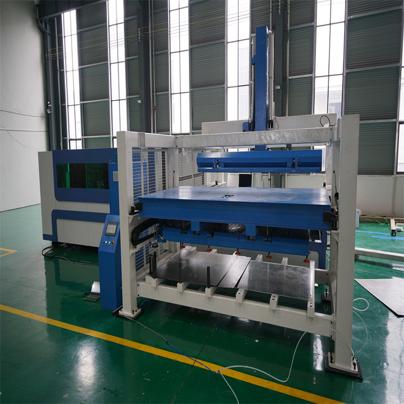 1 кВт 1,5 кВт 2 кВт волоконно-лазерний різальний верстат для різання металевих листів 3000x1500 мм