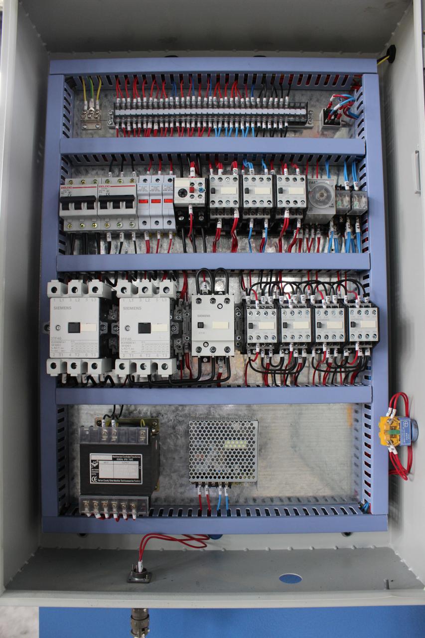 2,5 м довжина гідравлічної Nc поворотної балки ножиці