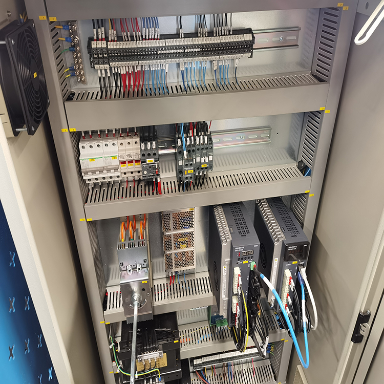 300t/4000 Hydraulic Press Brake Machine 300t/4000 Гідравлічна прес-гальмівна машина