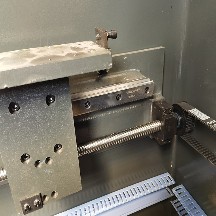 300t/4000 Hydraulic Press Brake Machine 300t/4000 Гідравлічна прес-гальмівна машина