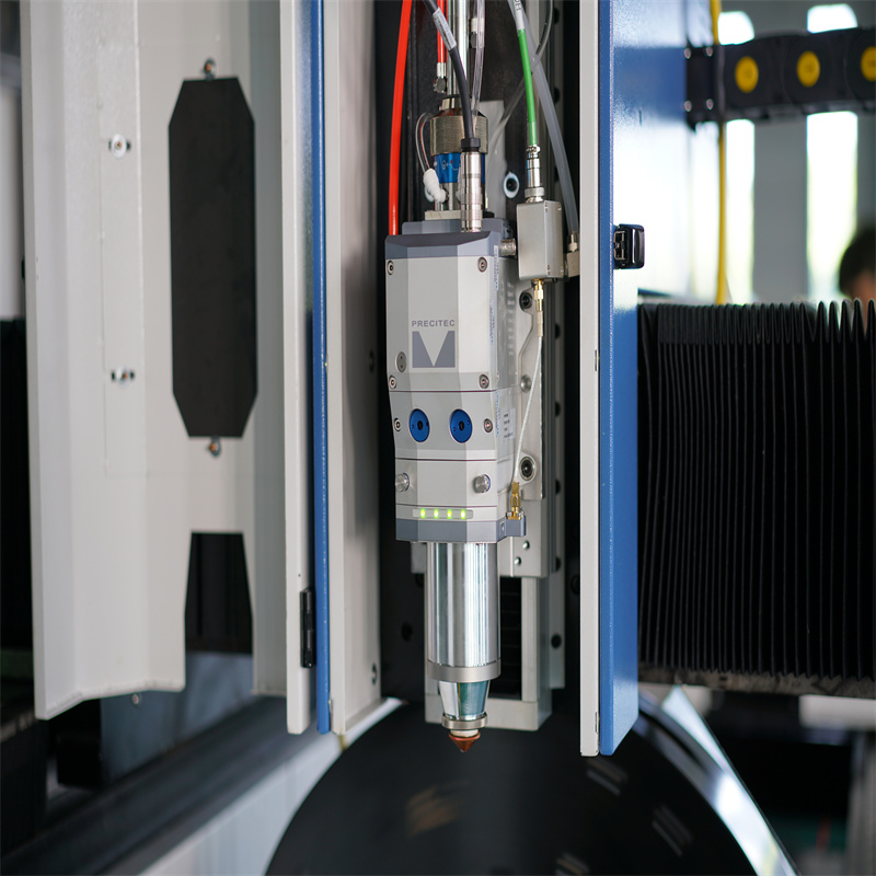 3015 1500x3000 Машина для лазерного різання алюмінієвого волокна Промислове лазерне обладнання