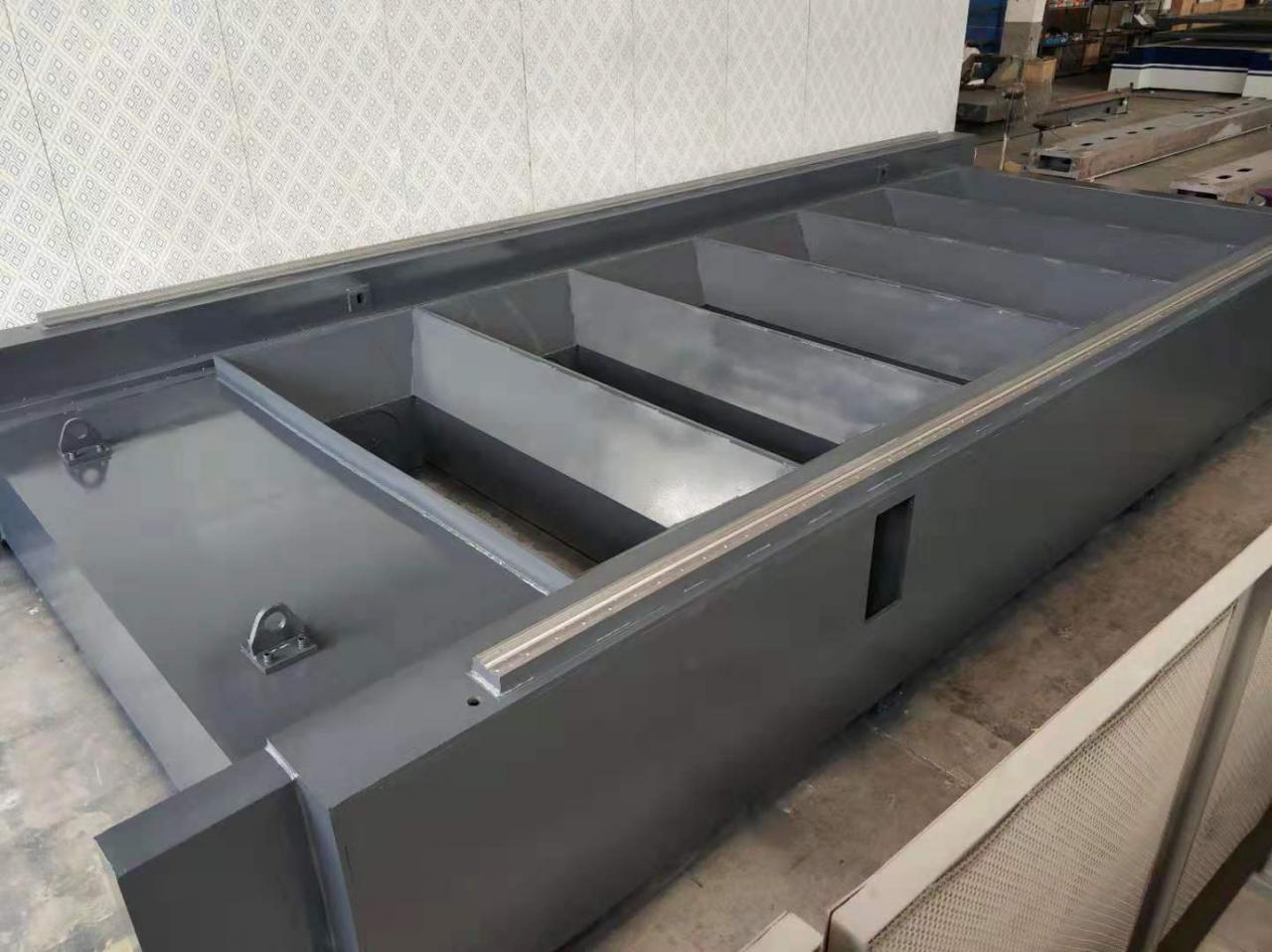 3015 4015 1kw To 6kw Cnc Fiber Laser Cutting Machine Raycus Laser Power 3015 4015 1kw до 6kw Cnc волоконний лазерний різальний верстат Raycus Laser Power