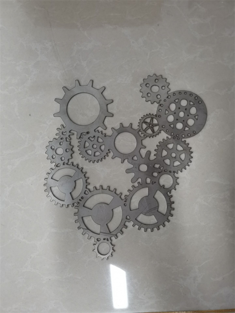 3015 Copper Carbon Stainless Steel Aluminum Iron Metal Cnc Fiber Laser Cutting Machine 3015 Мідь Вуглець Нержавіюча сталь Алюміній Залізо Метал Cnc волоконно лазерний різальний верстат