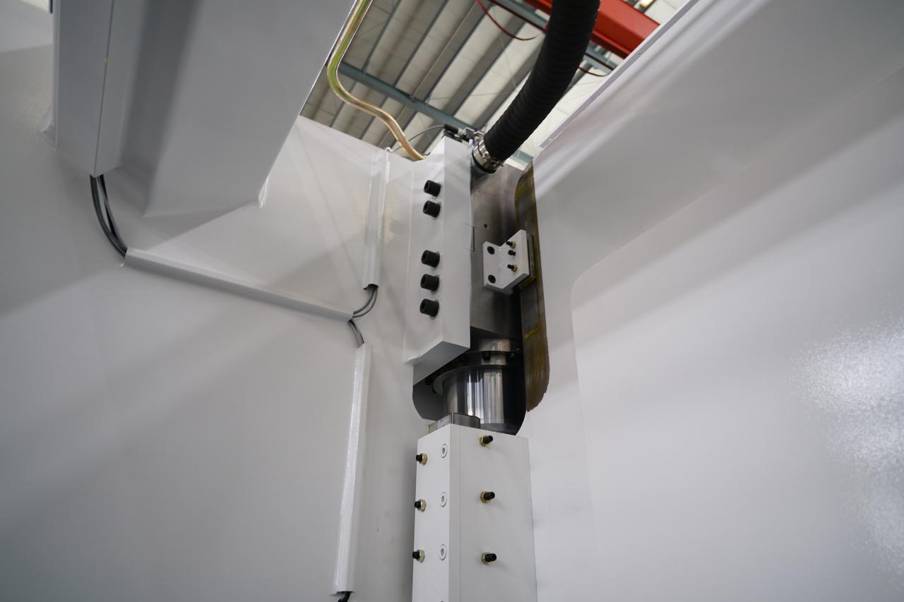 4 Axis Cnc Tandem Press Brake With Delem Da58t 2d Graphical Controller 4-осьовий тандемний прес-гальмо з ЧПУ з графічним контролером Delem Da58t 2d