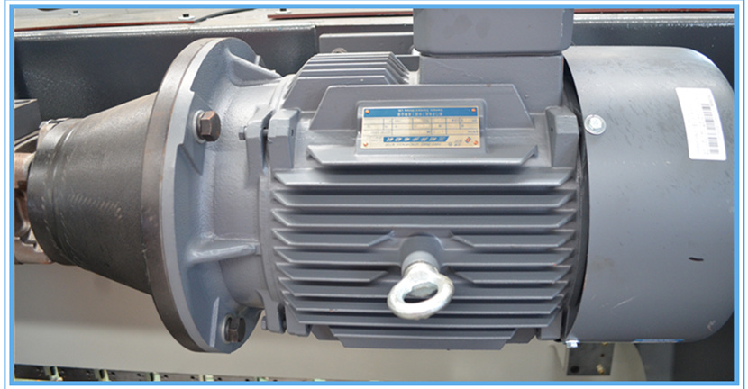 60t Q35-16 Hydraulic Ironworker Shearing Punching Bending And Notching Machine 60t Q35-16 Гідравлічний металообробний верстат для згинання та вирізання штампування