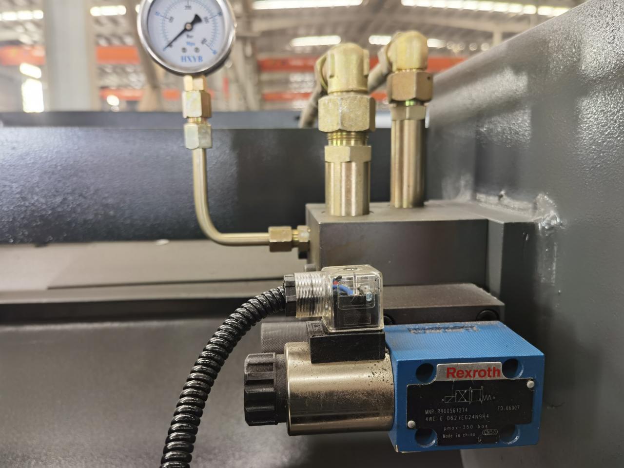 Машина для різання пластин з нержавіючої сталі 6x3200 мм, автоматична машина для різання металевих листів