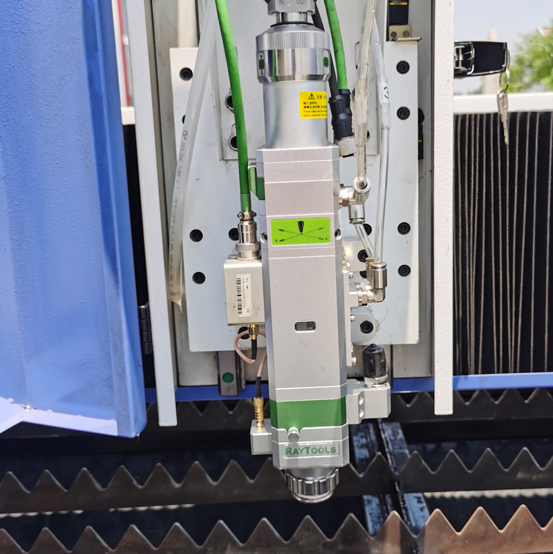 8mm 10mm Carbon Steel Laser Cutter 1530 4020 Cnc Fiber Laser Cutting Machine 8 мм 10 мм лазерний різак з вуглецевої сталі 1530 4020 Cnc волоконний лазерний різальний верстат