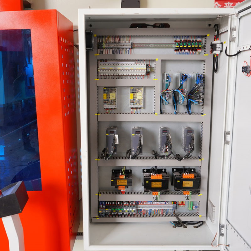 Гідравлічний прес-гальмівний верстат з ЧПУ, модель Wc67k-80tx3200