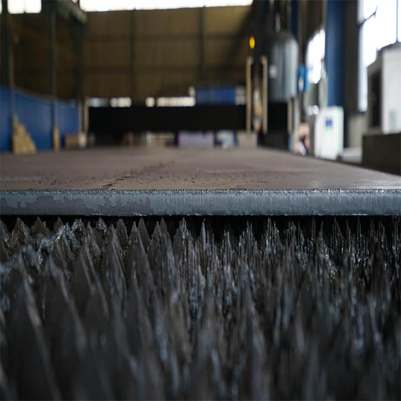 Китайська високоякісна дешева машина для лазерного різання волокна потужністю 3 кВт. Ціна