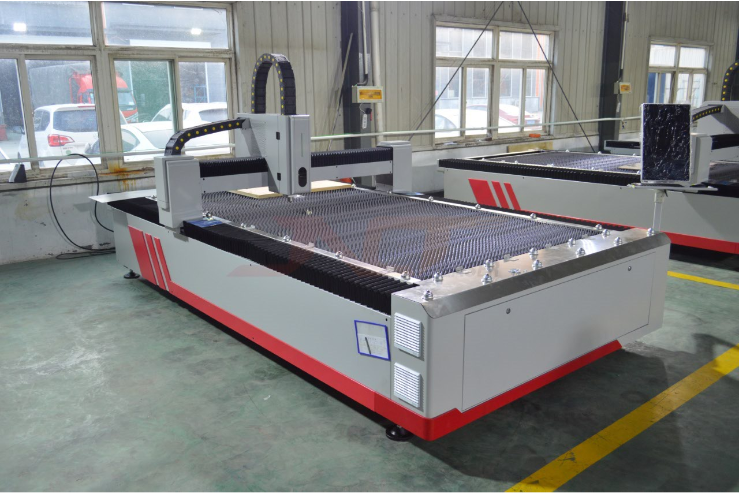 Cnc 2000w Fiber Laser Cutting Machine For Industrial Metal Sheet Cutting Cnc 2000w волоконний лазерний різальний верстат для промислового різання металевих листів