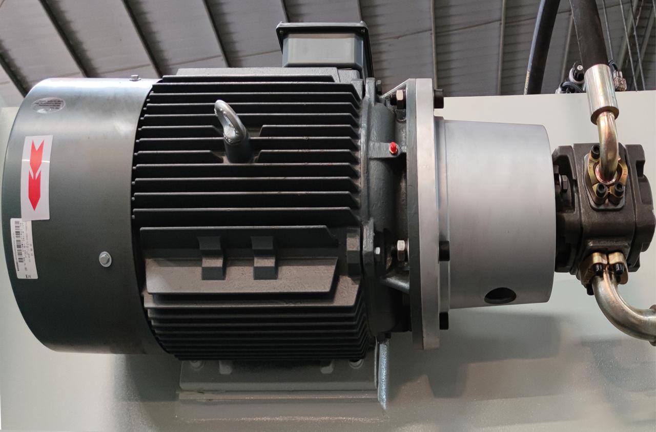 Da-66t Controller Cnc Hydraulic Press Brake Price With 3d Touch Screen System Контролер Da-66t з ЧПУ, гідравлічний прес-гальмо, ціна з системою 3d сенсорного екрана