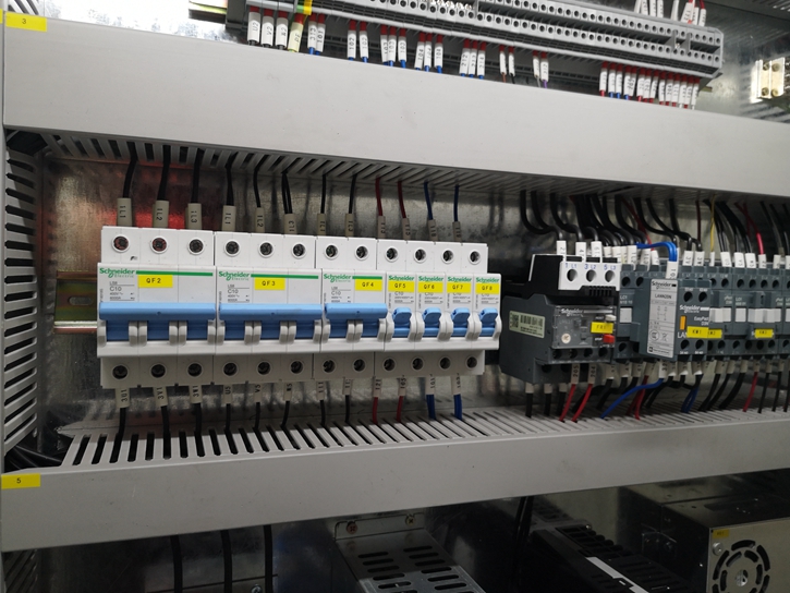 Delem Da66t 125 3+1 4+1 6+1 8+1 Cnc Hydraulic Press Brake For Metal Plate Bending Delem Da66t 125 3+1 4+1 6+1 8+1 Гідравлічний прес-гальмо з ЧПУ для згинання металевої пластини