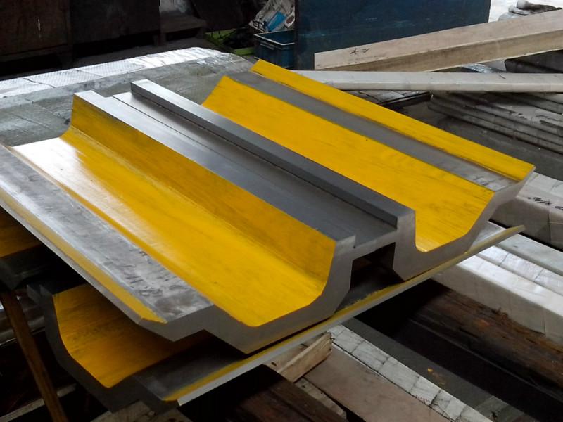 Full Automatic High Power Sheet Bending Machine And Cnc Press Brake Machine Повністю автоматична високопотужна листозгинальна машина та прес-гальмівний верстат із ЧПУ