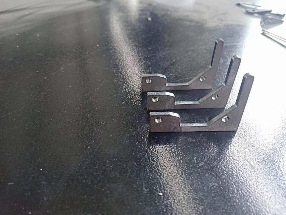 High Power 3015 2000W Metal Sheet Cnc Fiber Laser Cutting Machine Верстат високої потужності 3015 2000 Вт для лазерного різання листового металу з ЧПУ