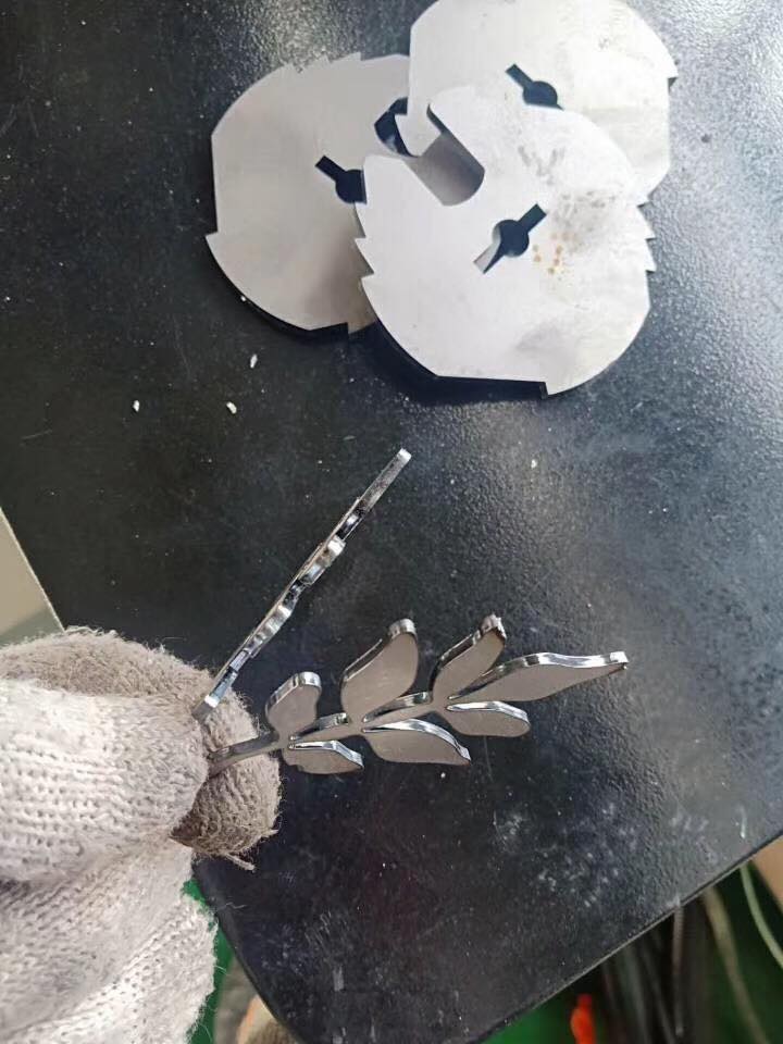 Верстат високої потужності 3015 2000 Вт для лазерного різання листового металу з ЧПУ