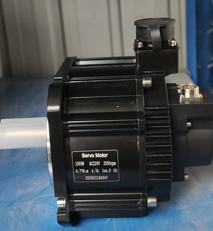 High Precision Fiber Laser Cutting Metal Stainless Steel Carbon 2000w Високоточне волоконне лазерне різання металу з нержавіючої сталі з вуглецю 2000 Вт