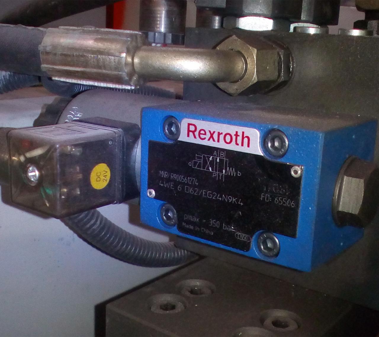 High Quality 3m Press Brake Machine Hydraulic 100 Ton For Sheet Metal Bending Високоякісний 3-метровий гідравлічний прес-гальмівний верстат 100 тонн для згинання листового металу