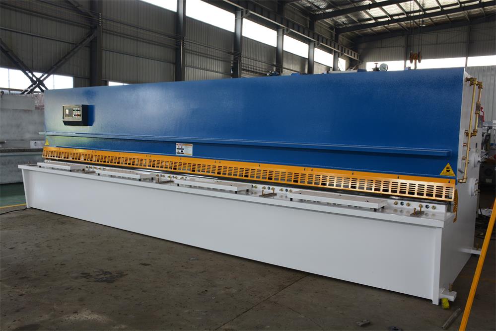 Hydraulic Pendulum Shearing Machine Cnc Automatic Guillotine Shearing Machine Гідравлічна маятникова стригальна машина з ЧПУ. Автоматична гільйотина