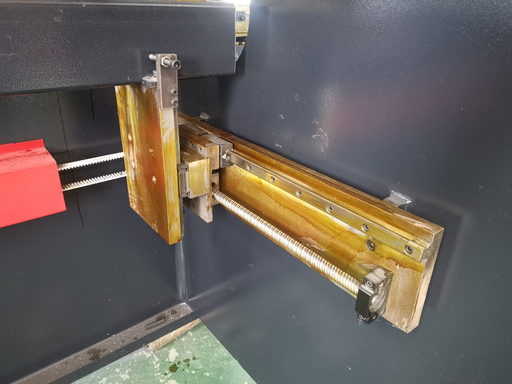 Hydraulic Stainless Steel Wc67y/k-300/6000 Mould Crowning Press Brake Гідравлічний прес-гальмо Wc67y/k-300/6000 з нержавіючої сталі