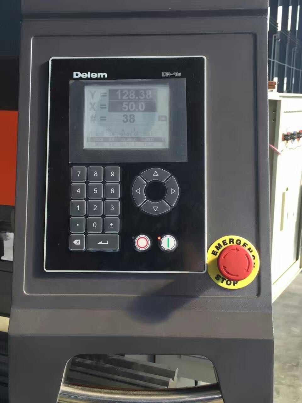 Hydraulic Stainless Steel Wc67y/k-300/6000 Mould Crowning Press Brake Гідравлічний прес-гальмо Wc67y/k-300/6000 з нержавіючої сталі