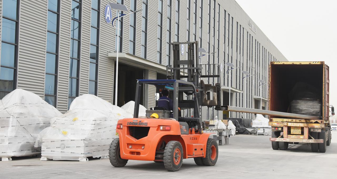 Laser Source 2000w 3000w Fiber Laser Cutting Machine Лазерне джерело 2000 Вт 3000 Вт волоконно-лазерна машина для різання