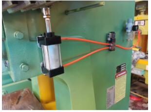 Mechanical Press Machine, 100 Ton Power Press Price Механічний прес-машина, 100-тонна ціна