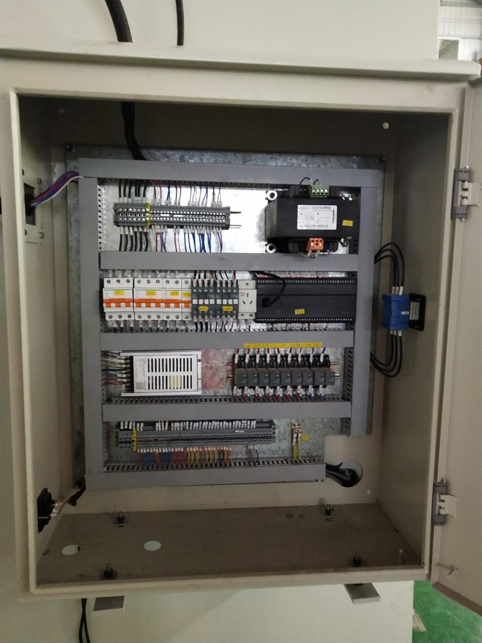 Пневматична фрикційна муфта. Високопродуктивна машина для штампування