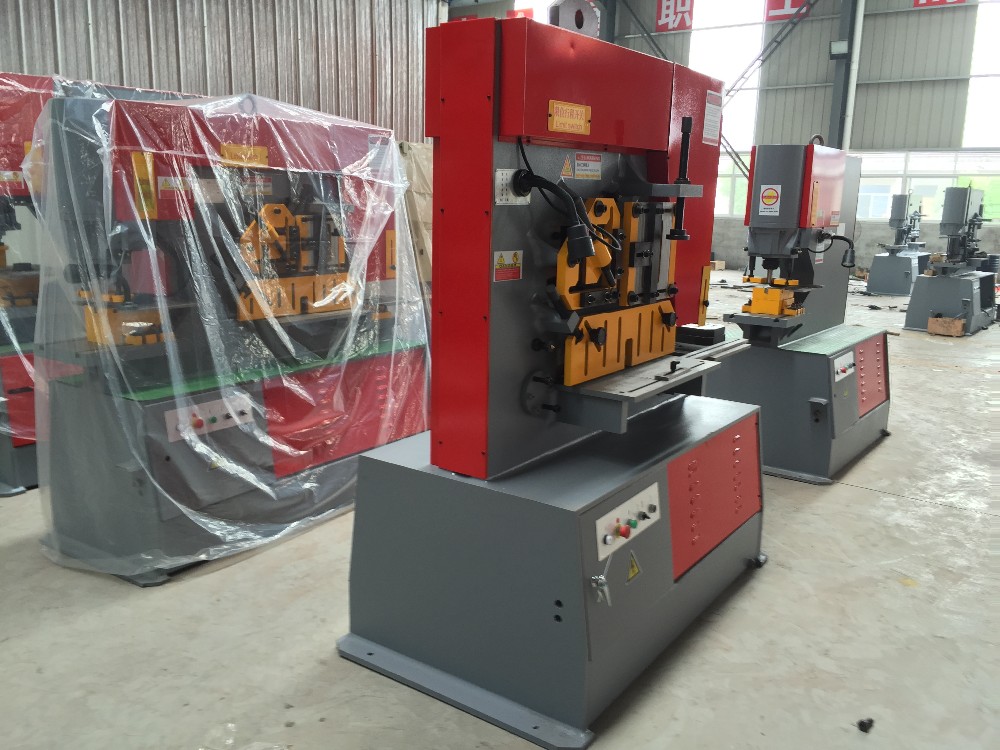 Q35y Series Multifunctional Hydraulic Iron Worker Combined Shearing And Punching Machine Багатофункціональна гідравлічна комбінована машина для стрижки та штампування серії Q35y