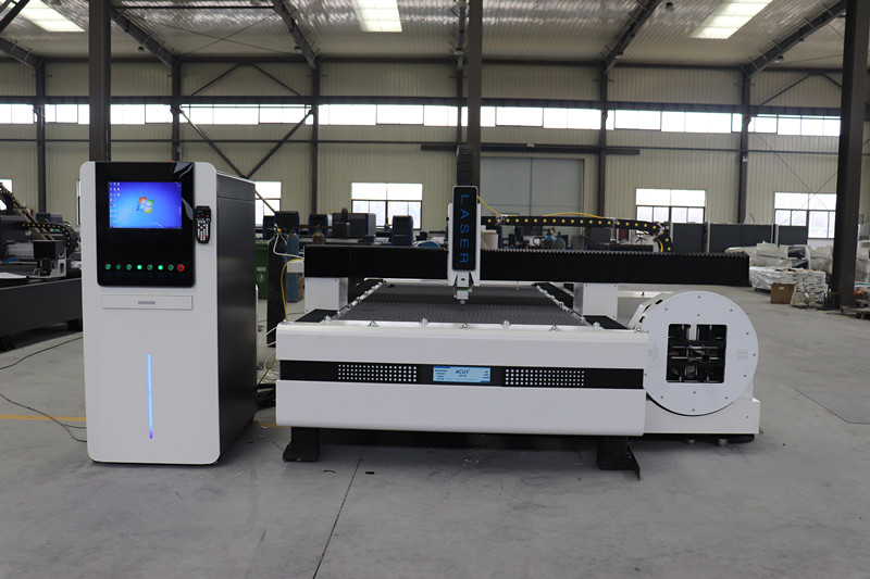 Rotary Cnc Metal Pipe Tube Sheet Laser Cutter 2000w Fiber Laser Cutting Machine Ротаційний лазерний різак для металевих труб з ЧПУ 2000 Вт для волоконного лазерного різання