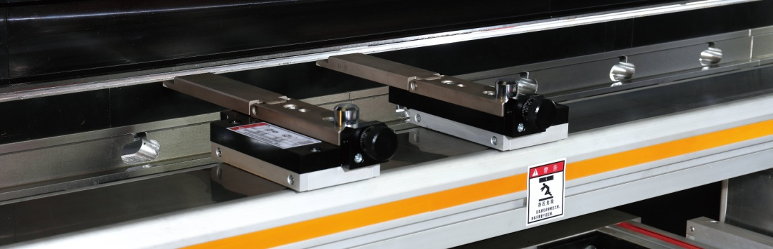 Steel Sheet Aluminum Bending Hydraulic Press Brake Machine Гідравлічний прес-гальмівний верстат для згинання сталевого алюмінію