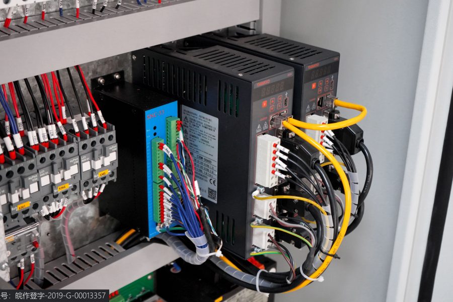 Wc67 Hydraulic Press Brake / CNC Press Bending Machine / Plate Bending Machine China Wc67 Гідравлічний прес-гальмо / прес-згинальний верстат з ЧПУ / листозгинальний верстат Китай