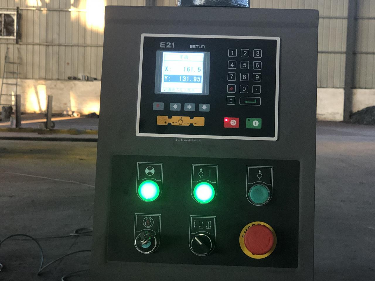 Wc67k Cnc Aluminum Iron Plate Hydraulic Press Brake Cnc Metal Sheet Bending Machine Wc67k Cnc Алюмінієва залізна пластина Гідравлічний прес-гальмо Cnc Металевий листозгинальний верстат